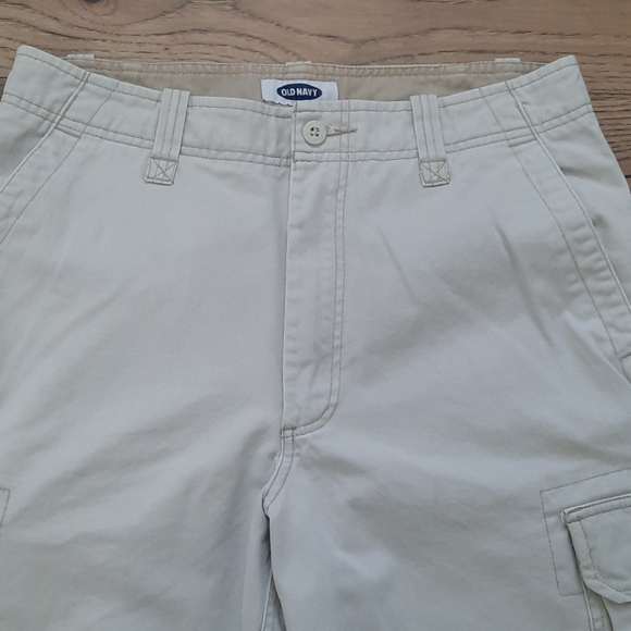 Old Navy Cargo Shorts - Picture 6 of 16